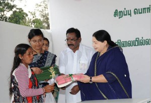 Free Dhoti and Saree (Sari) Scheme for Thai Pongal in Tamil Nadu 2020